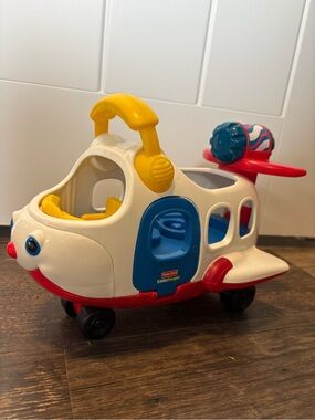 Fisher Price Retro Little People Spin ‘n’ Fly Airplane